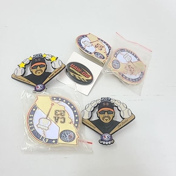 Lot Of Little League Pins 5 Plus UAW Pin - Picture 1 of 3